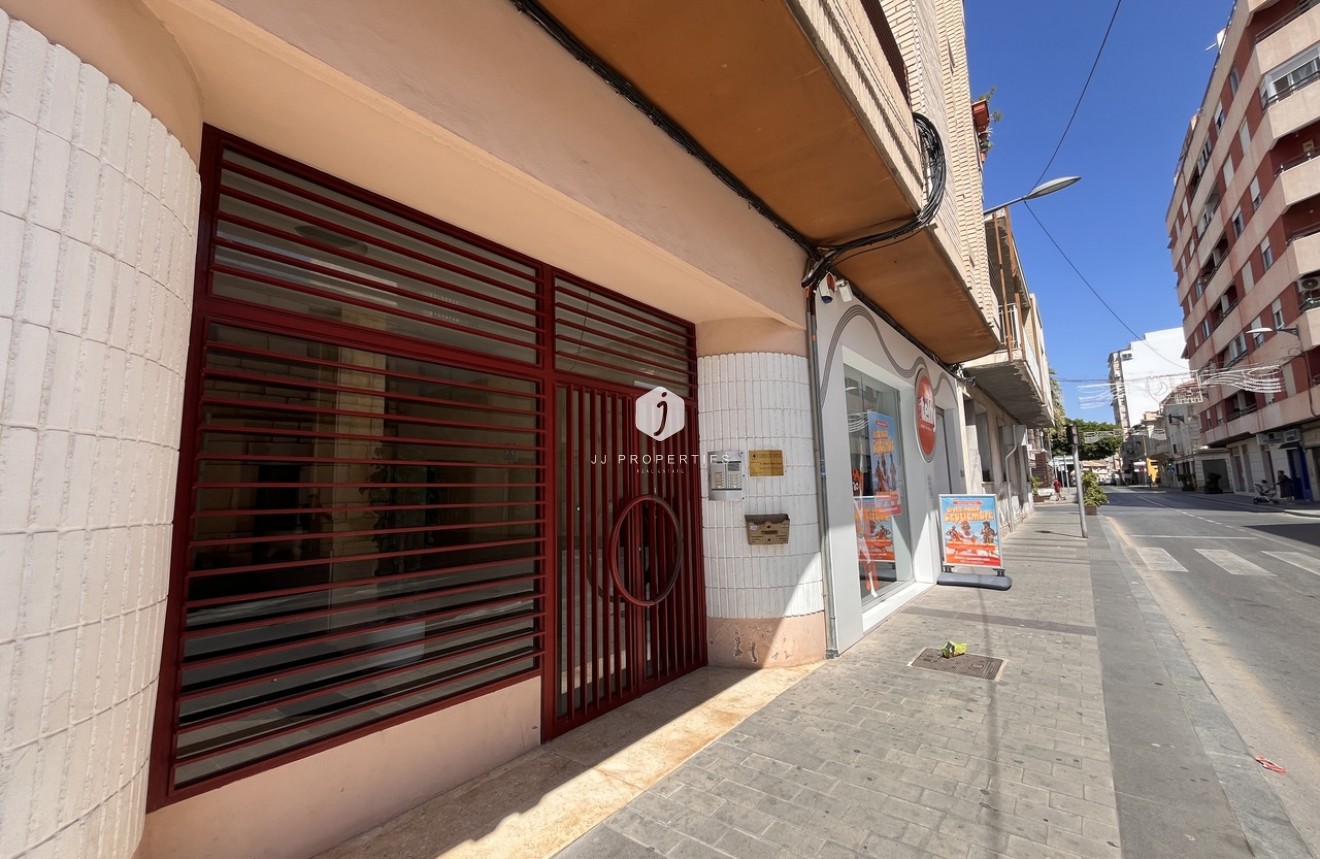 Segunda mano - Apartamento / piso -
Almoradí - Inland