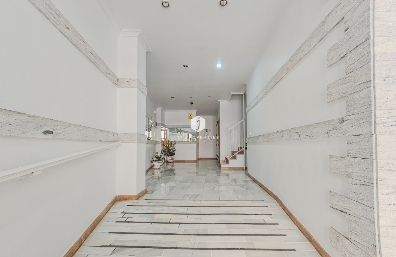 Segunda mano - Apartamento / piso -
Torrevieja - Costa Blanca