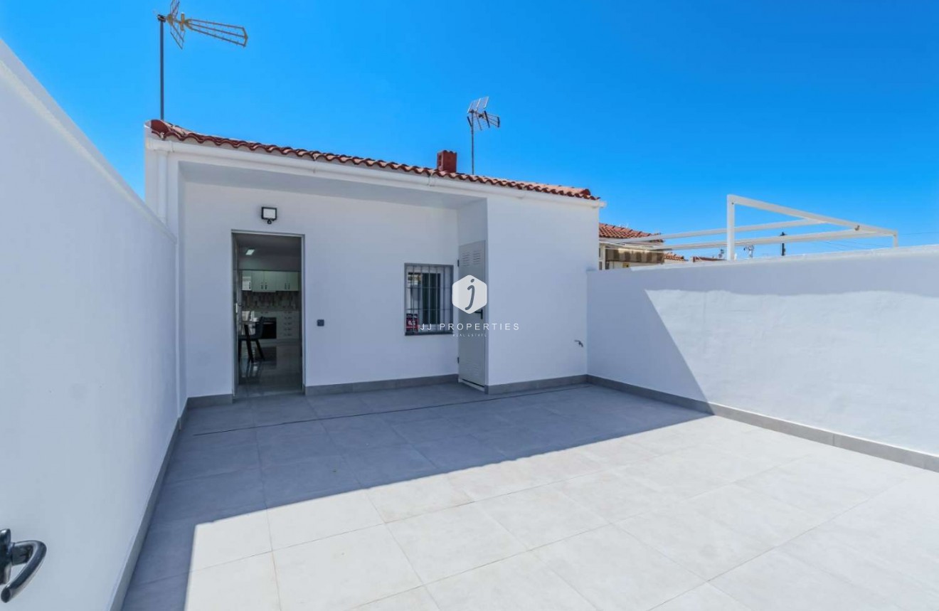 Segunda mano - Bungalow -
Torrevieja - Costa Blanca