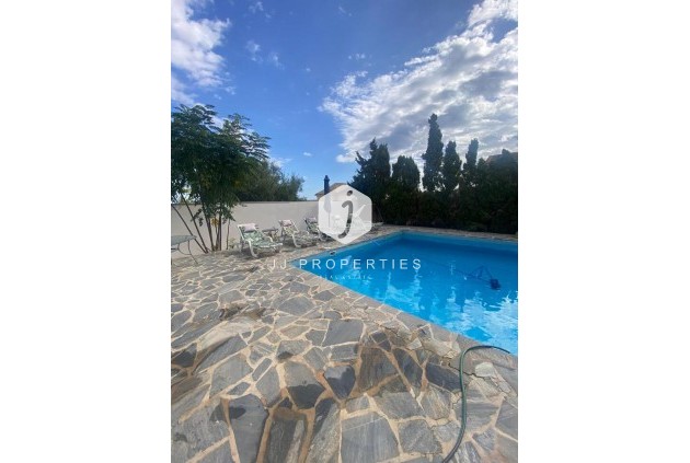 Aus zweiter Hand - Villa -
Los Balcones - Costa Blanca