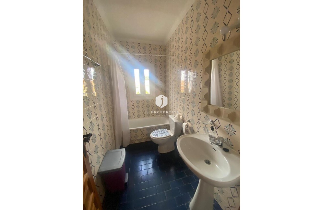 Aus zweiter Hand - Villa -
Los Balcones - Costa Blanca