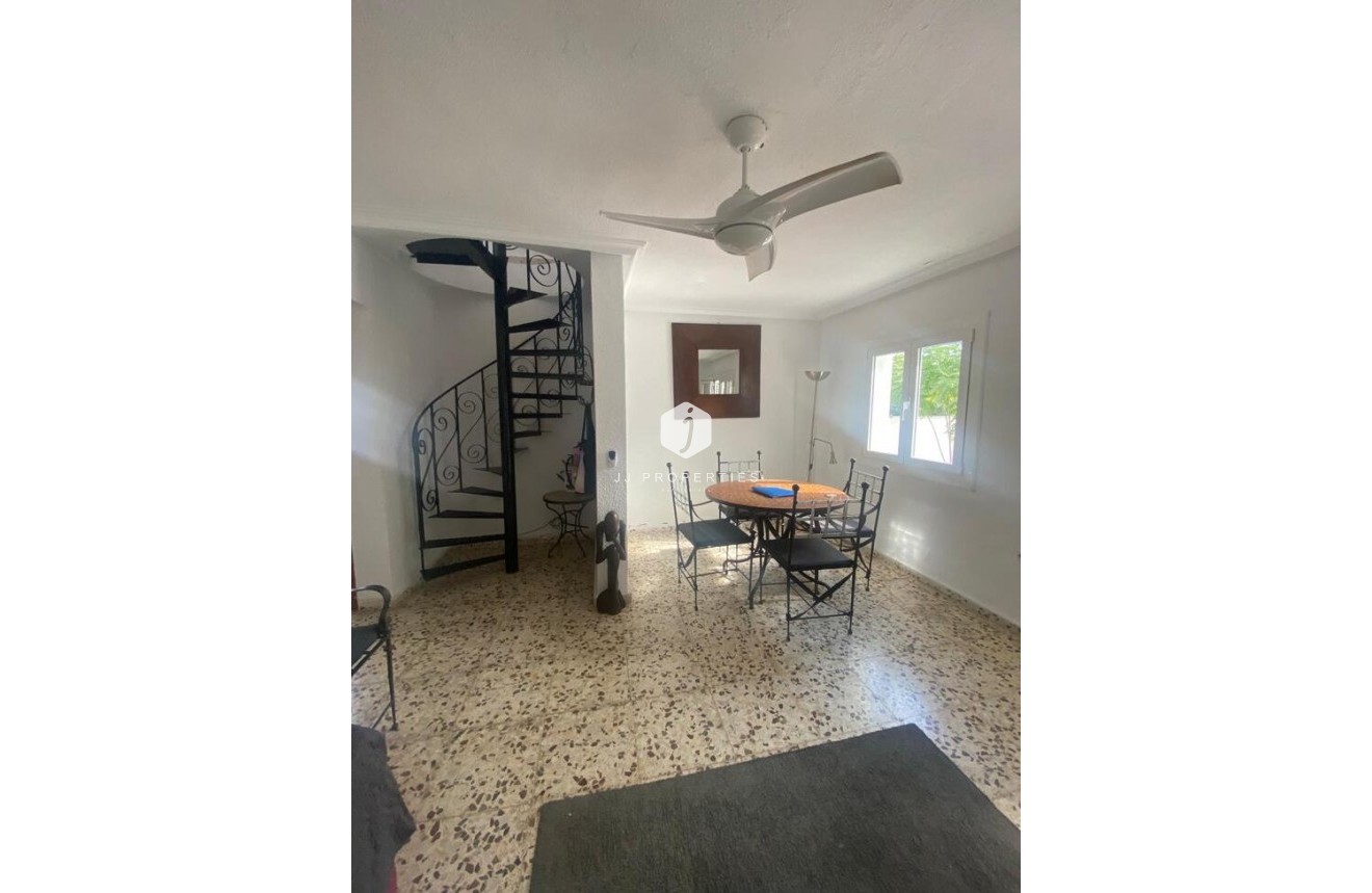 Aus zweiter Hand - Villa -
Los Balcones - Costa Blanca