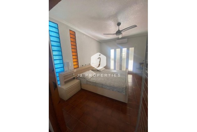 Aus zweiter Hand - Villa -
Los Balcones - Costa Blanca