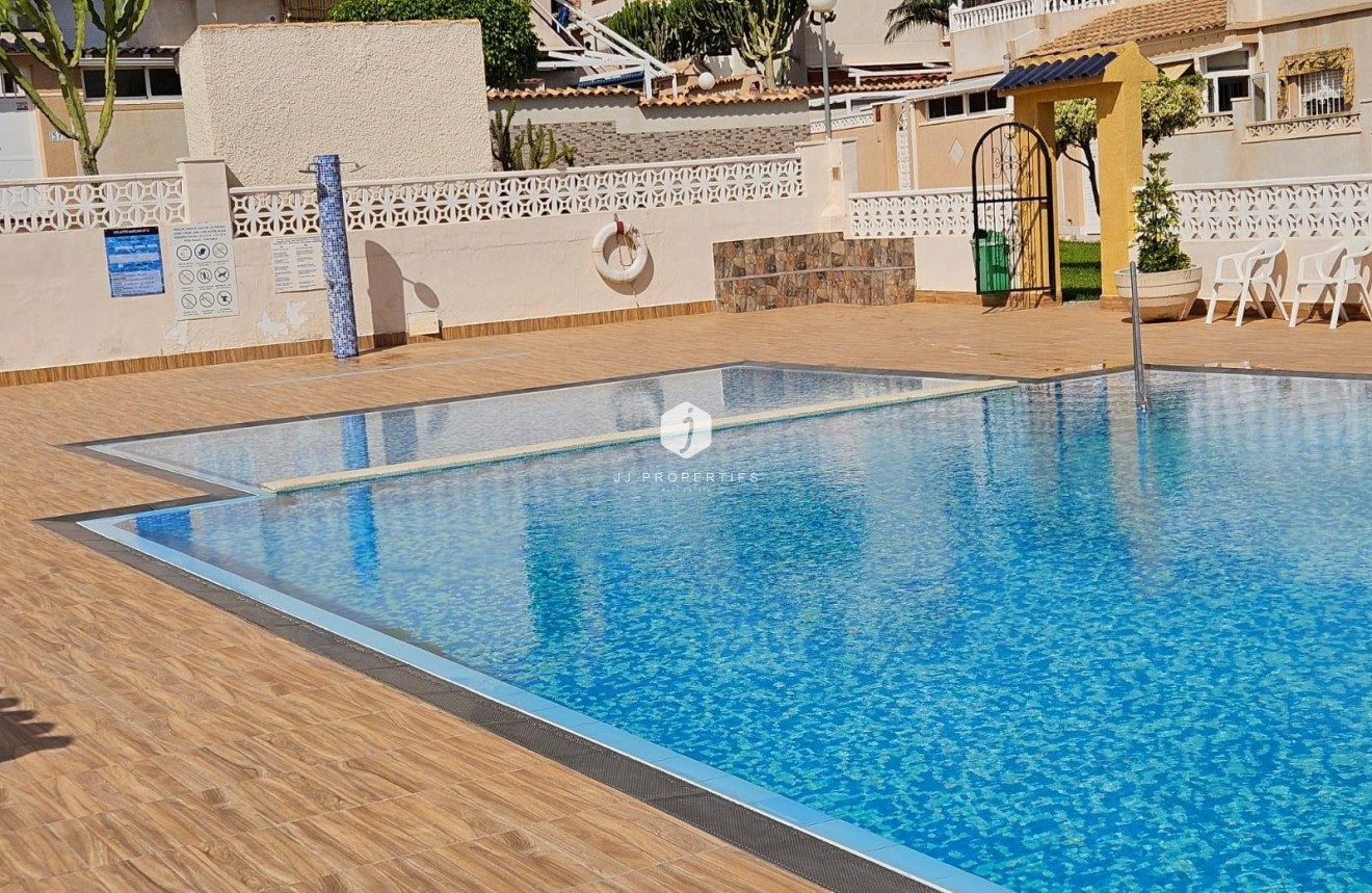 Segunda mano - Chalet -
Torrevieja - Los Balcones - Los Altos del Edén