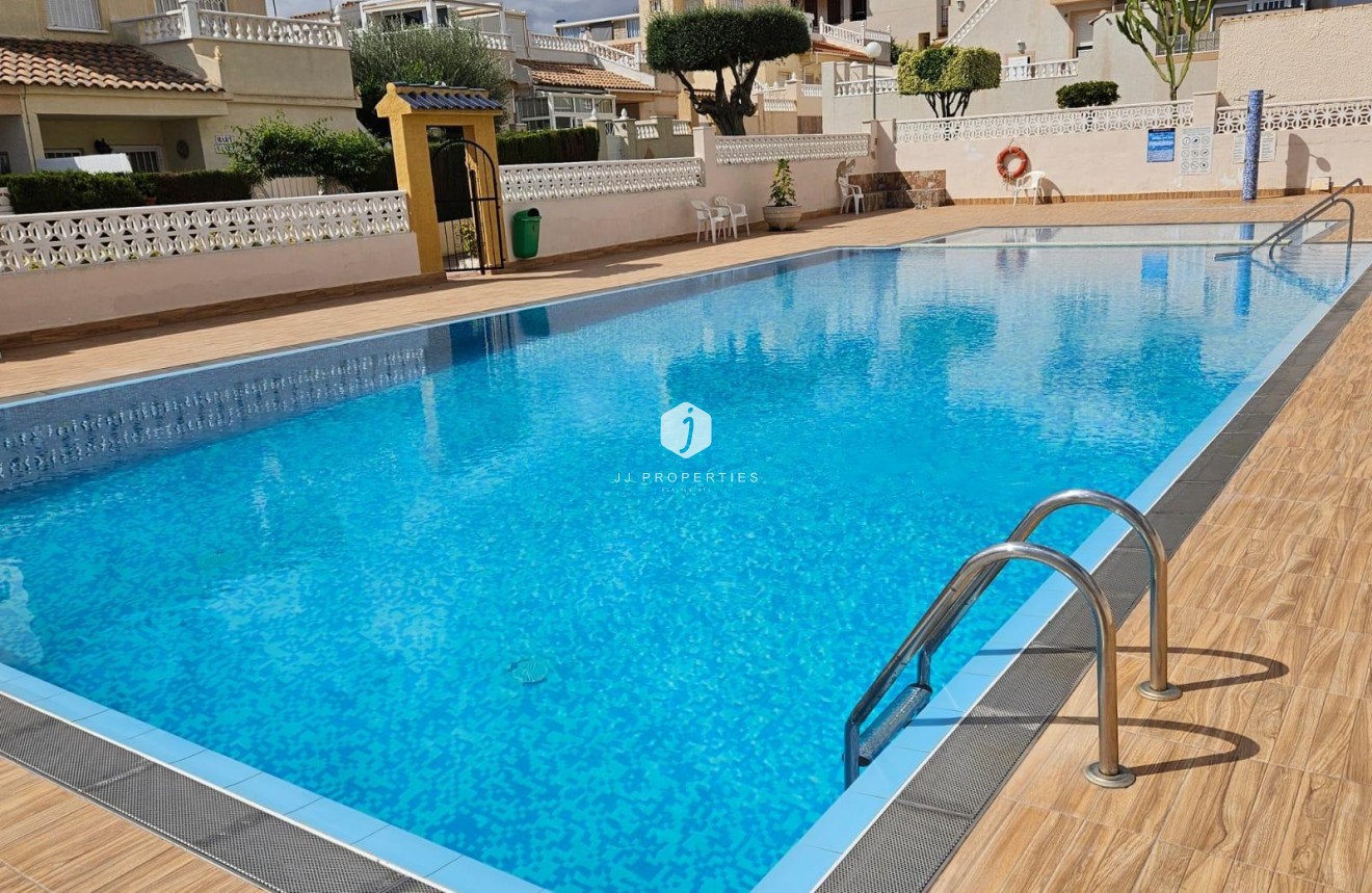 Segunda mano - Chalet -
Torrevieja - Los Balcones - Los Altos del Edén