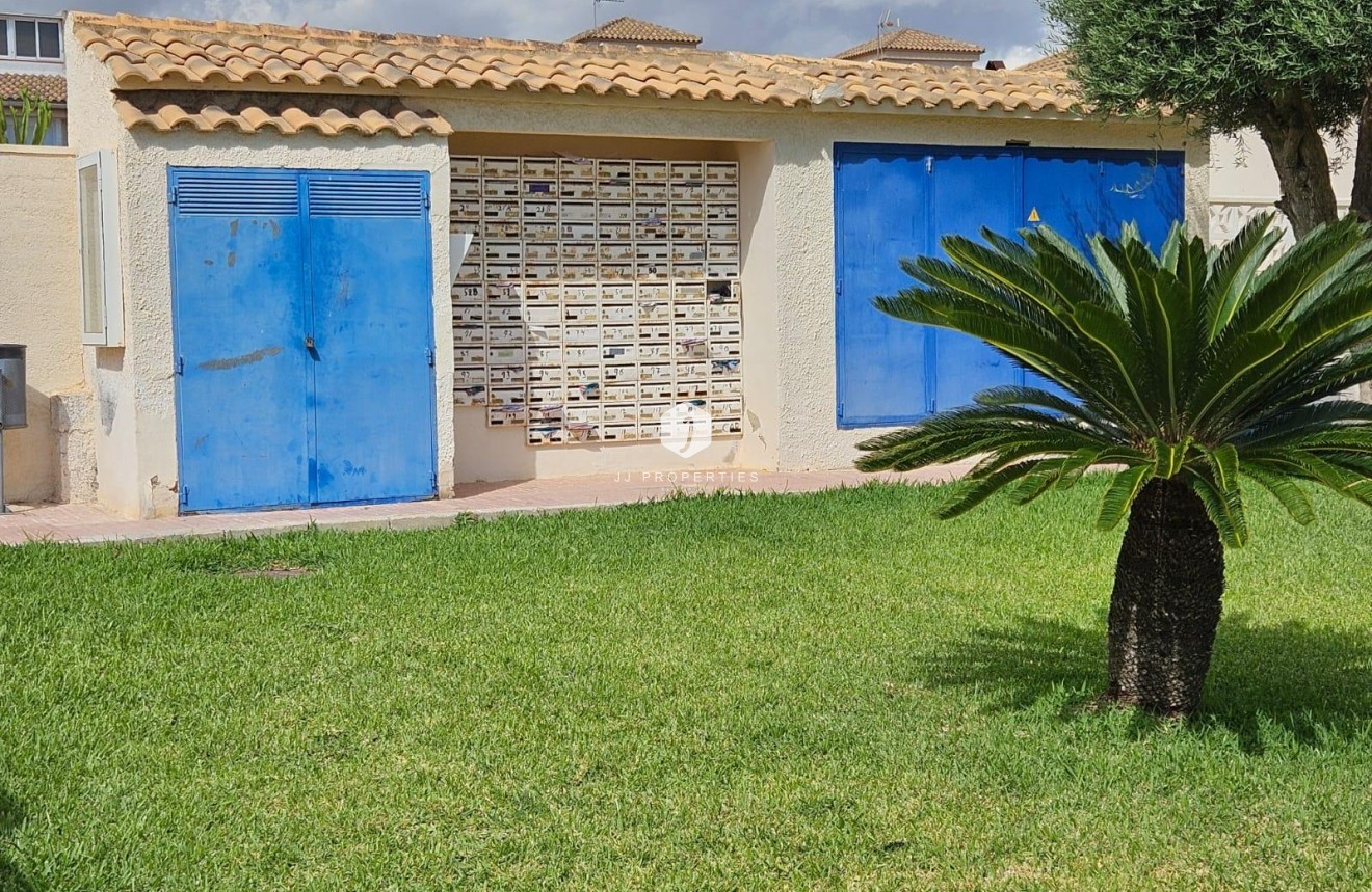 Segunda mano - Chalet -
Torrevieja - Los Balcones - Los Altos del Edén