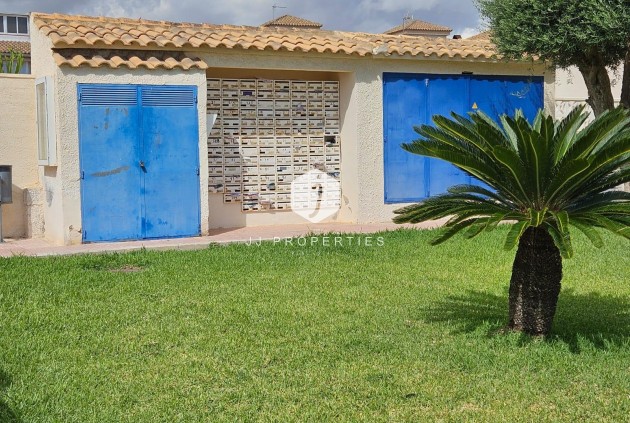 Segunda mano - Chalet -
Torrevieja - Los Balcones - Los Altos del Edén