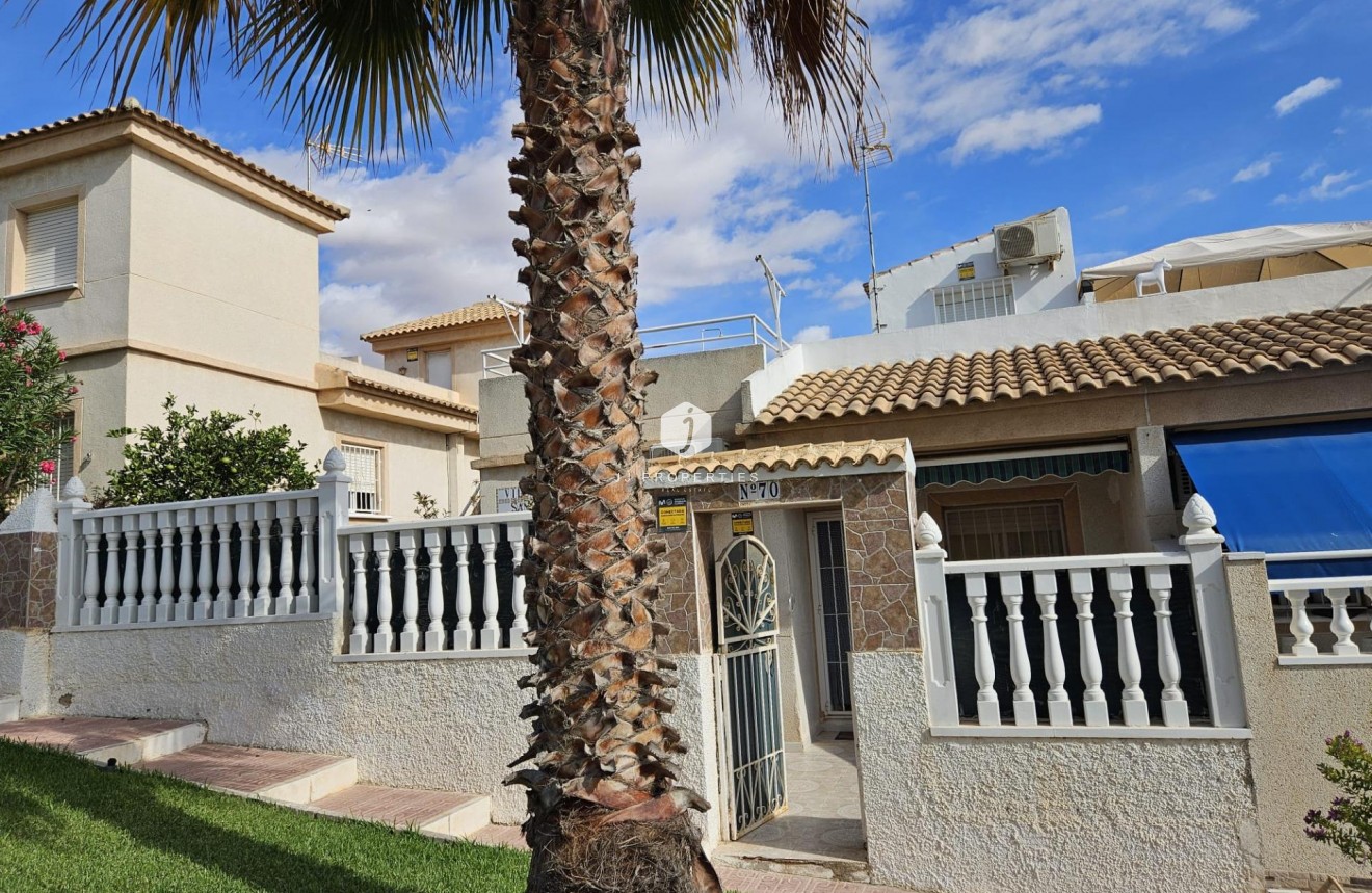Segunda mano - Chalet -
Torrevieja - Los Balcones - Los Altos del Edén