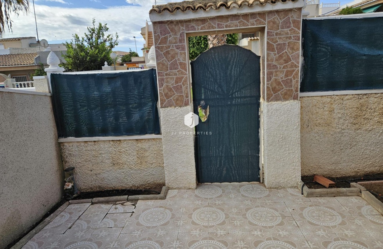 Segunda mano - Chalet -
Torrevieja - Los Balcones - Los Altos del Edén
