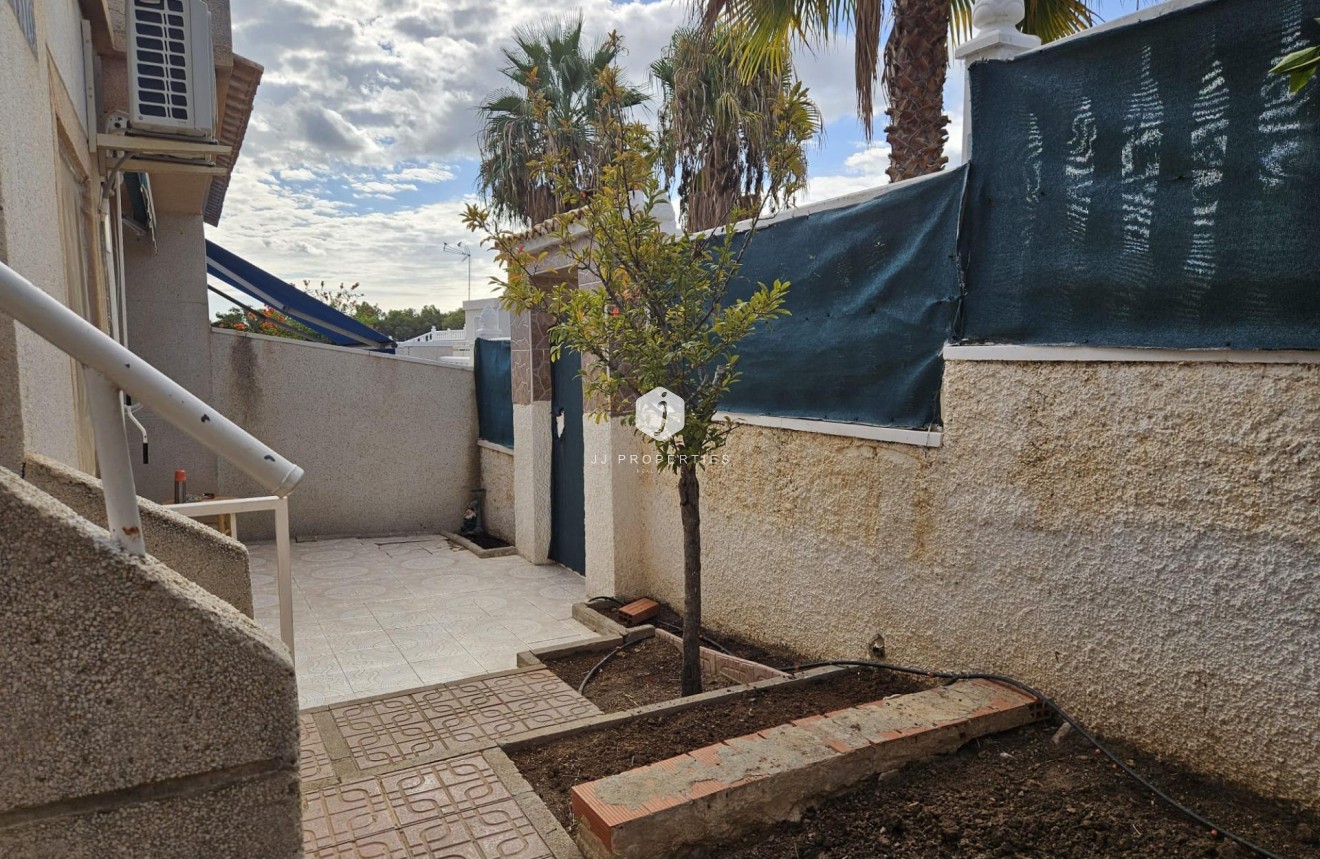 Segunda mano - Chalet -
Torrevieja - Los Balcones - Los Altos del Edén