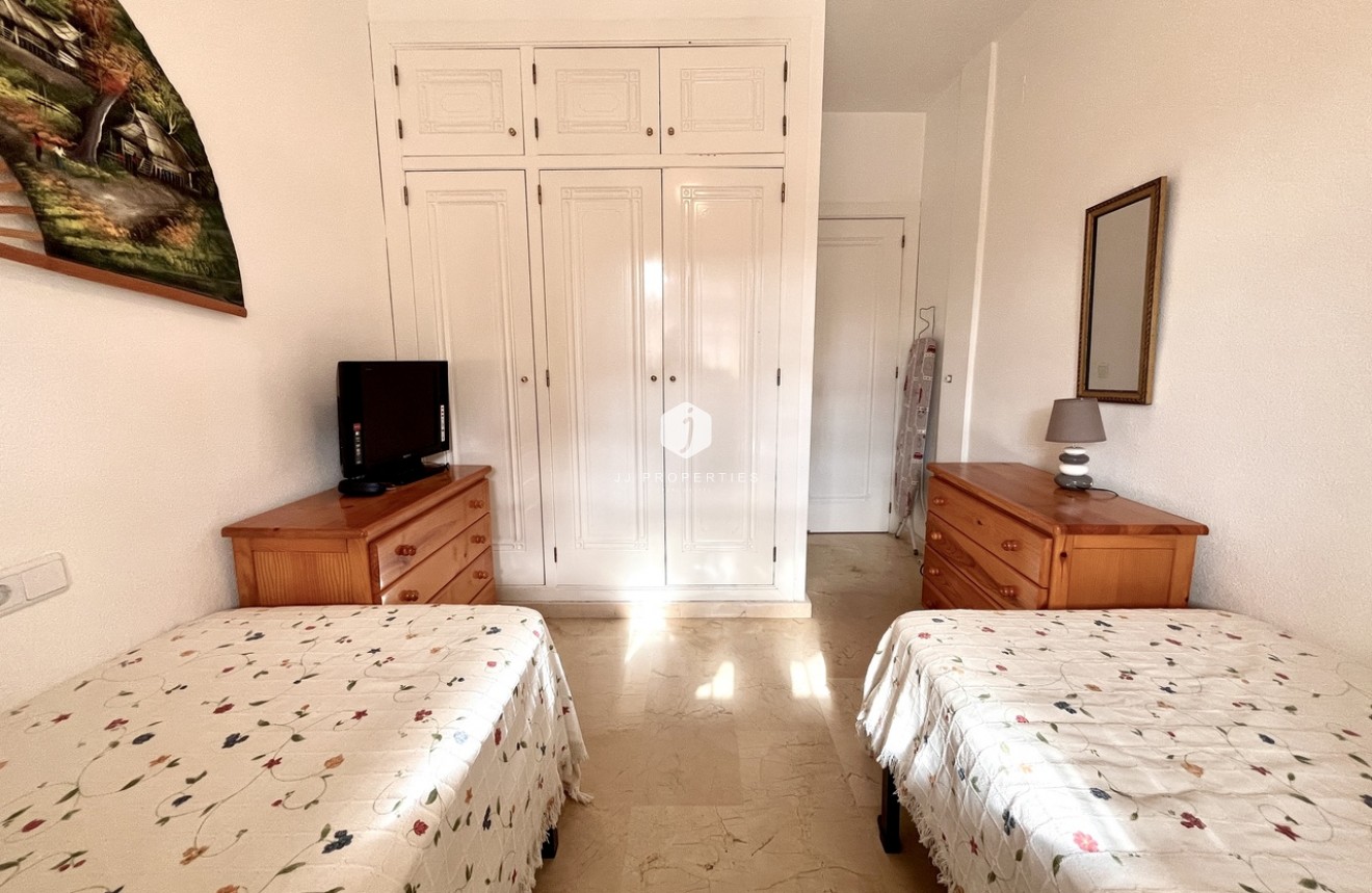 Segunda mano - Apartamento / piso -
Playa Flamenca - Costa Blanca