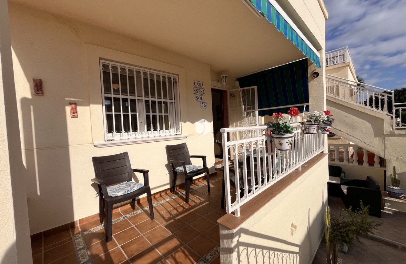 Segunda mano - Apartamento / piso -
Playa Flamenca - Costa Blanca