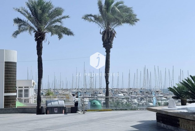 Segunda mano - Apartamento / piso -
Torrevieja - Puerto