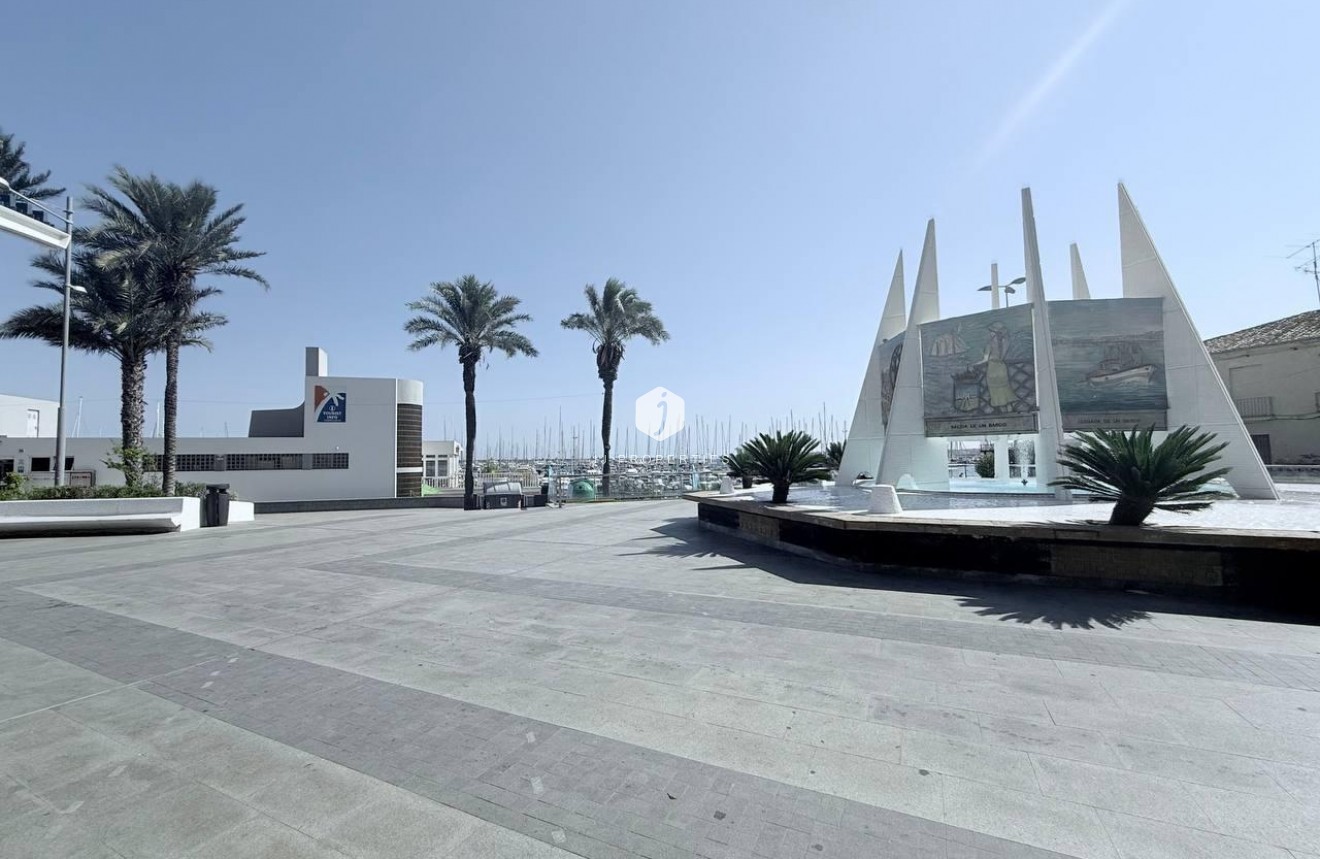 Segunda mano - Apartamento / piso -
Torrevieja - Puerto