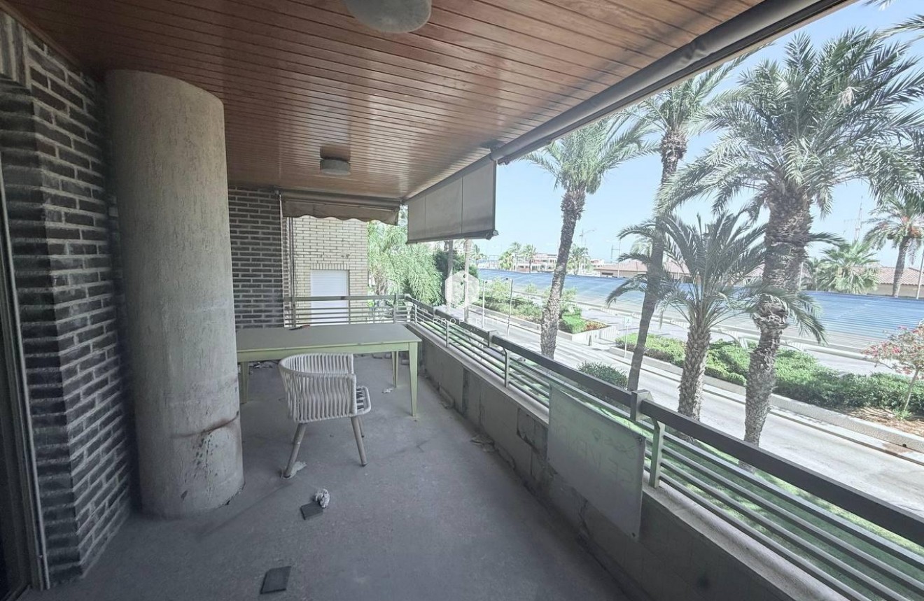 Segunda mano - Apartamento / piso -
Torrevieja - Puerto