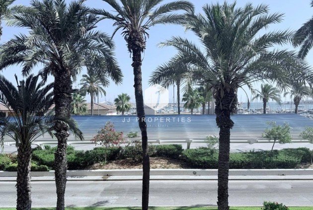 Segunda mano - Apartamento / piso -
Torrevieja - Puerto