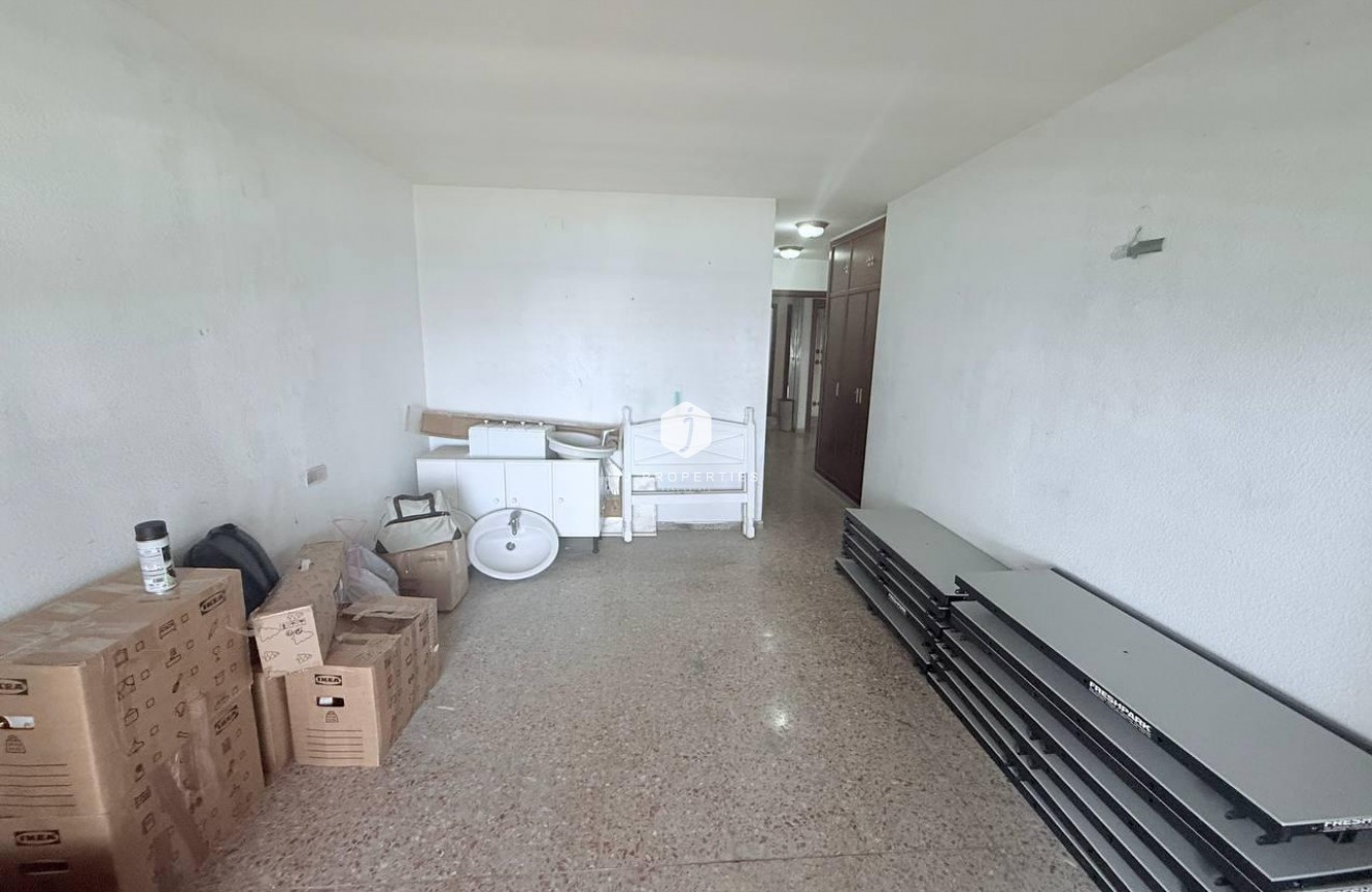 Segunda mano - Apartamento / piso -
Torrevieja - Puerto