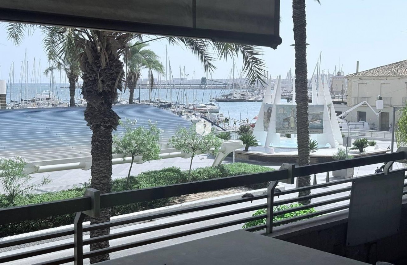 Segunda mano - Apartamento / piso -
Torrevieja - Puerto