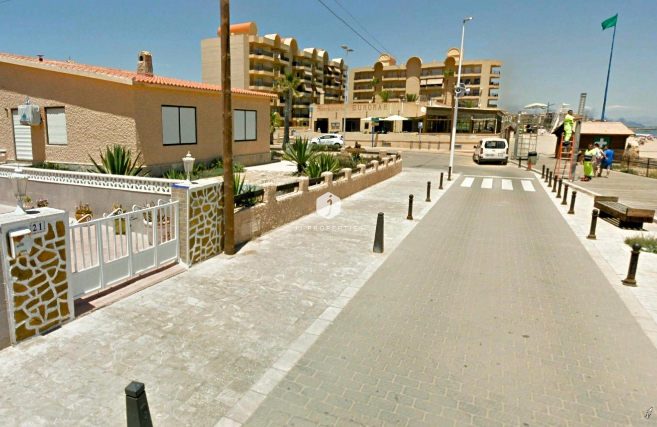 Aus zweiter Hand - Chalet -
Torrevieja - La Mata