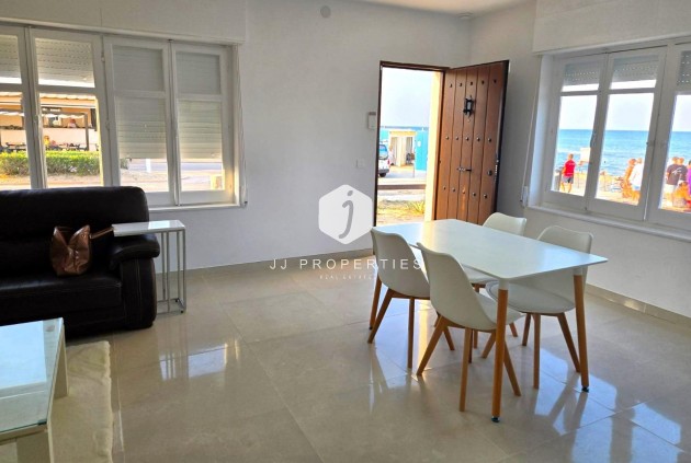 Aus zweiter Hand - Chalet -
Torrevieja - La Mata