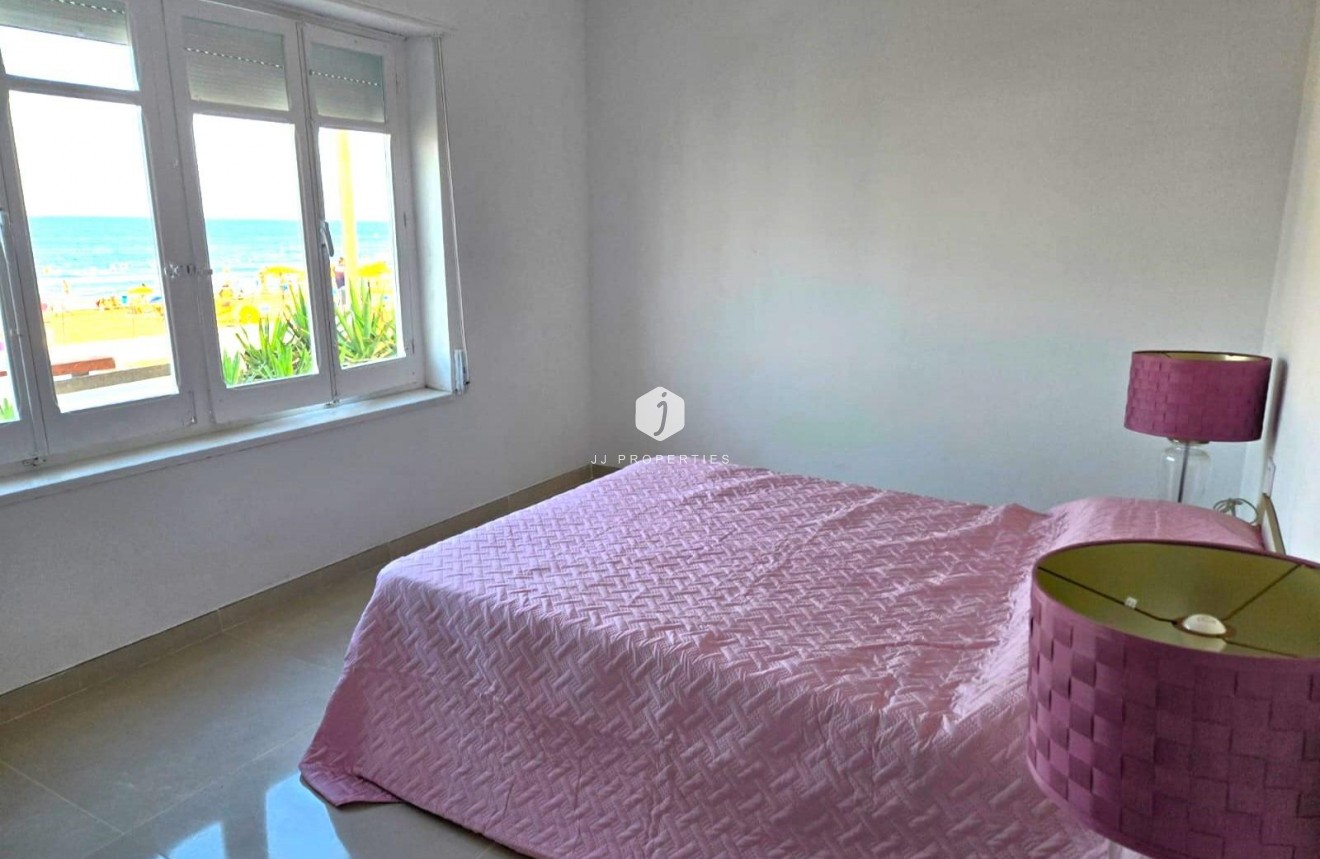 Aus zweiter Hand - Chalet -
Torrevieja - La Mata