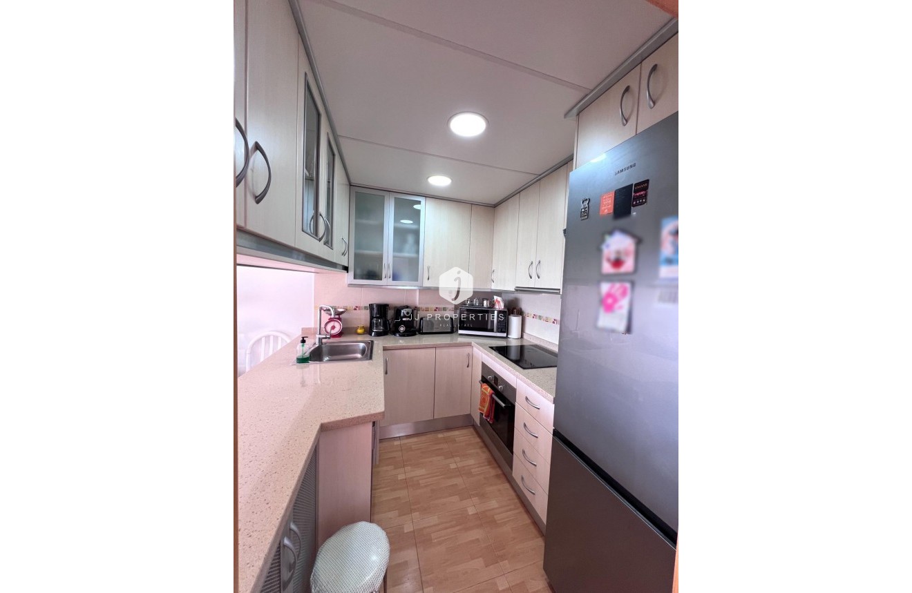 Segunda mano - Apartamento / piso -
Torrevieja - Playa de los Locos