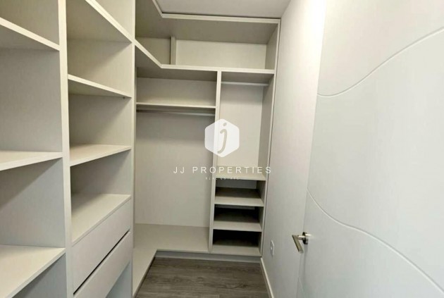 Segunda mano - Apartamento / piso -
Torrevieja - Cabo cervera