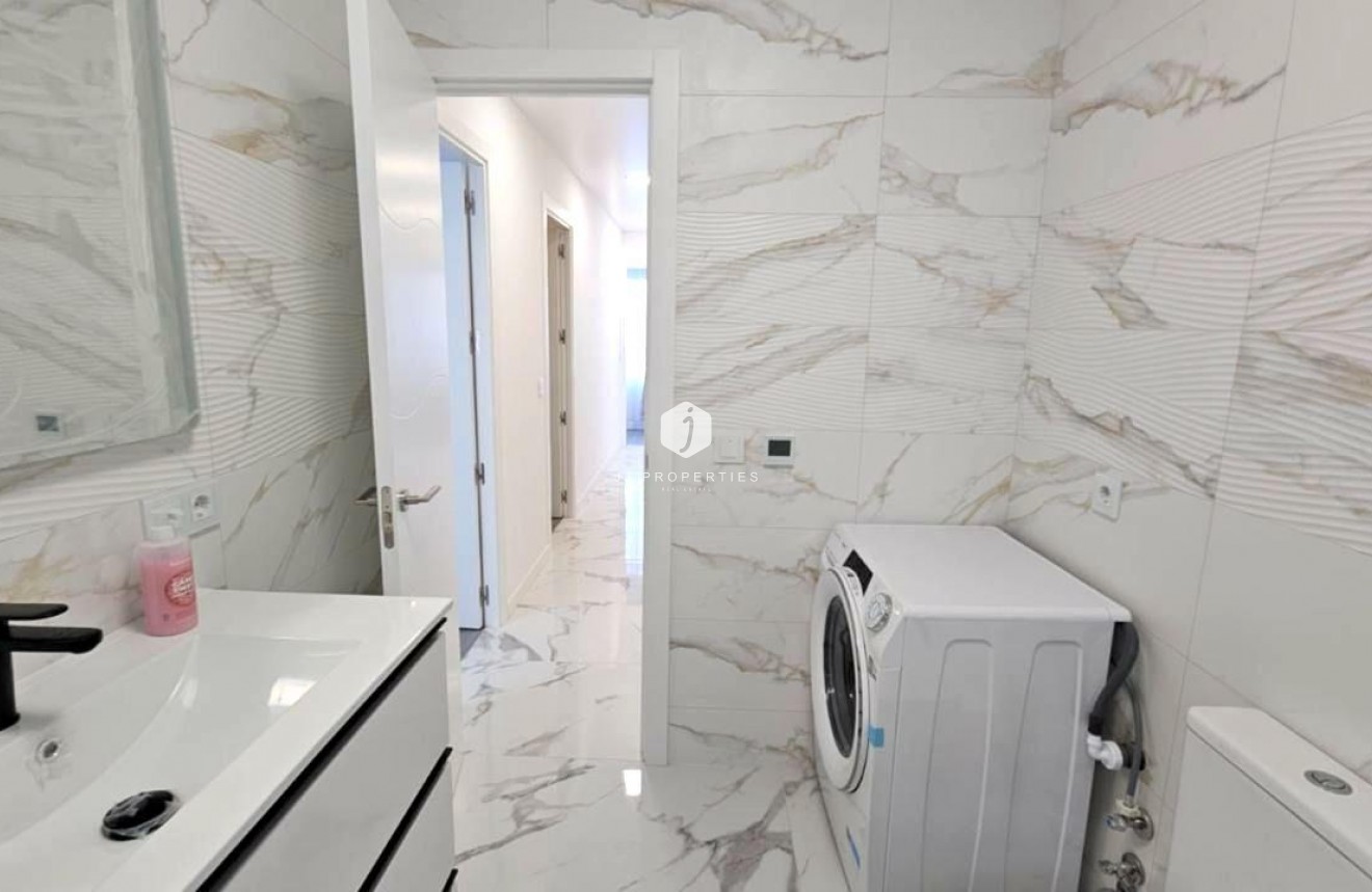 Segunda mano - Apartamento / piso -
Torrevieja - Cabo cervera