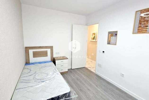Segunda mano - Apartamento / piso -
Torrevieja - Cabo cervera