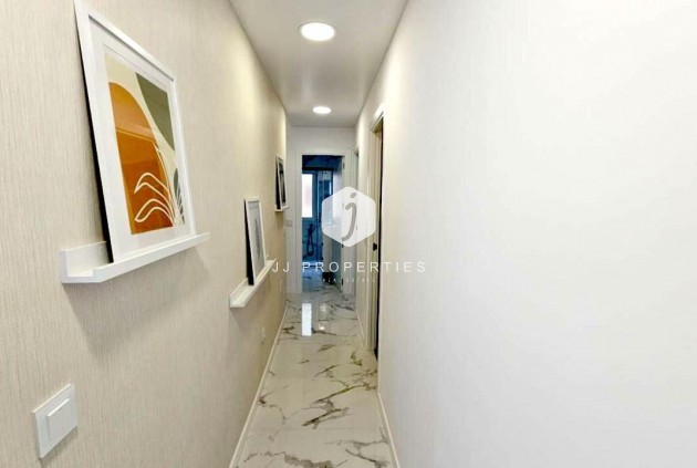 Segunda mano - Apartamento / piso -
Torrevieja - Cabo cervera