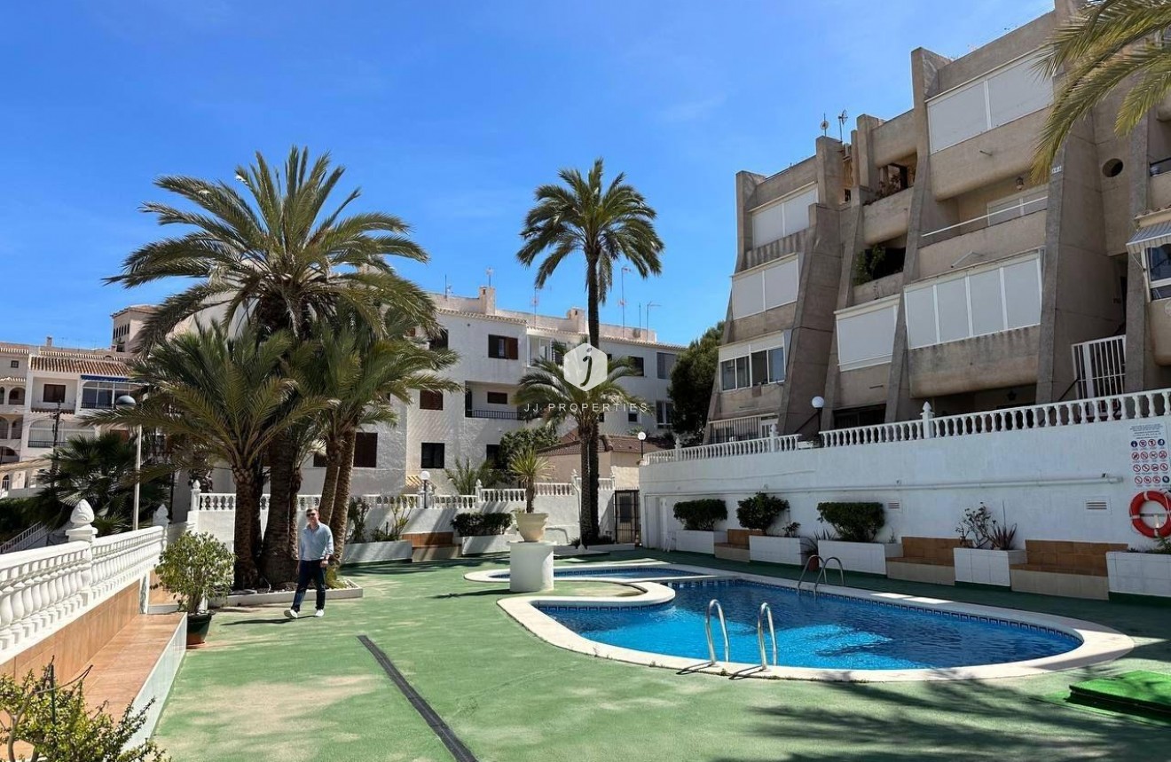 Segunda mano - Apartamento / piso -
Torrevieja - Cabo cervera