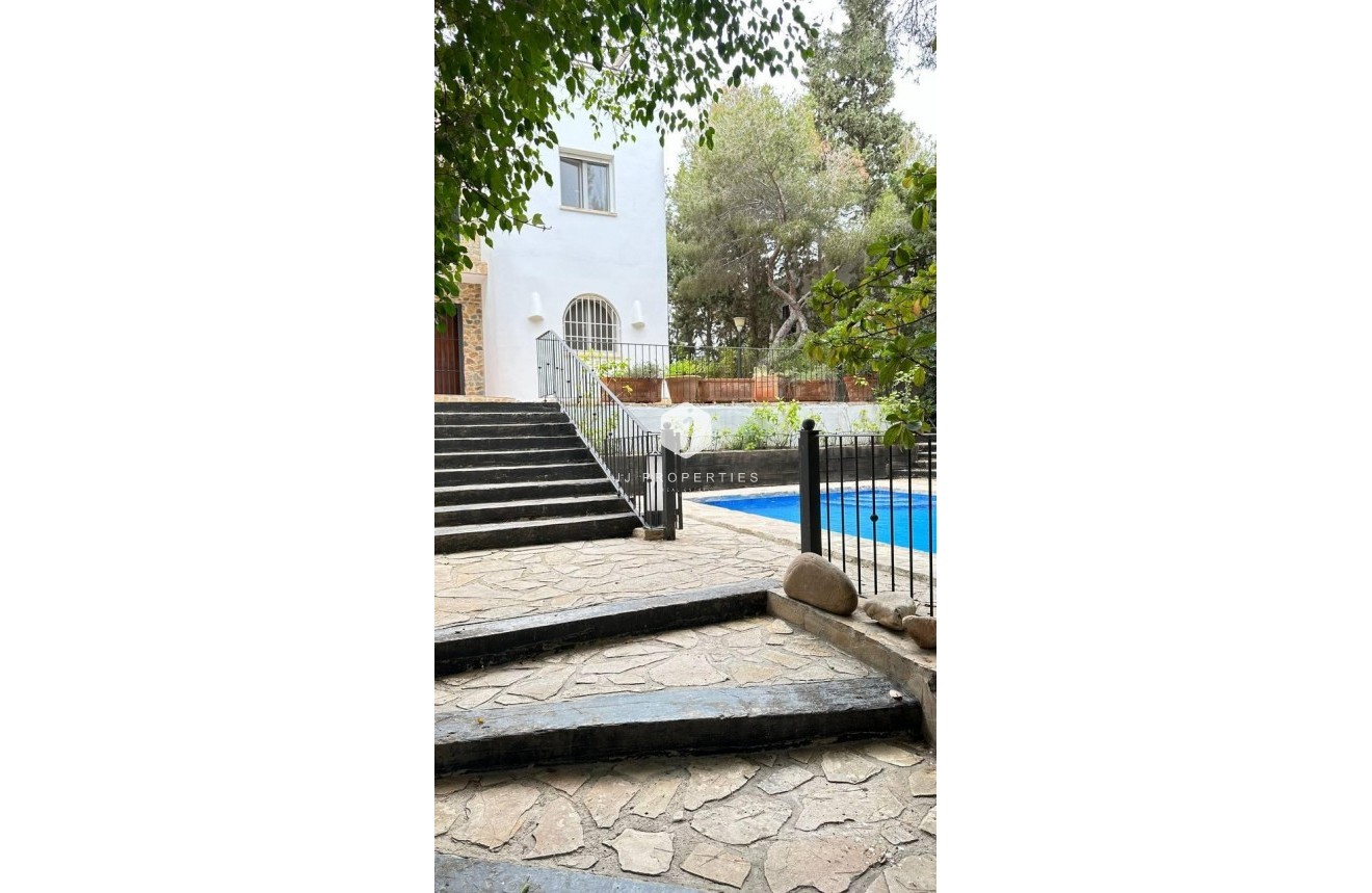 Segunda mano - Villa -
Orihuela Costa - Campoamor