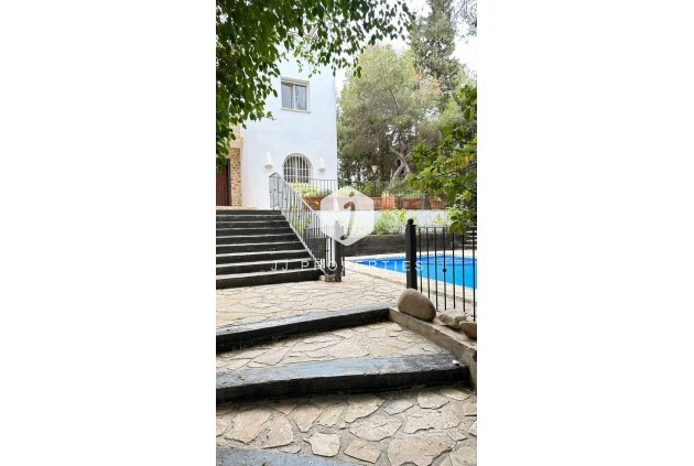 Segunda mano - Villa -
Orihuela Costa - Campoamor