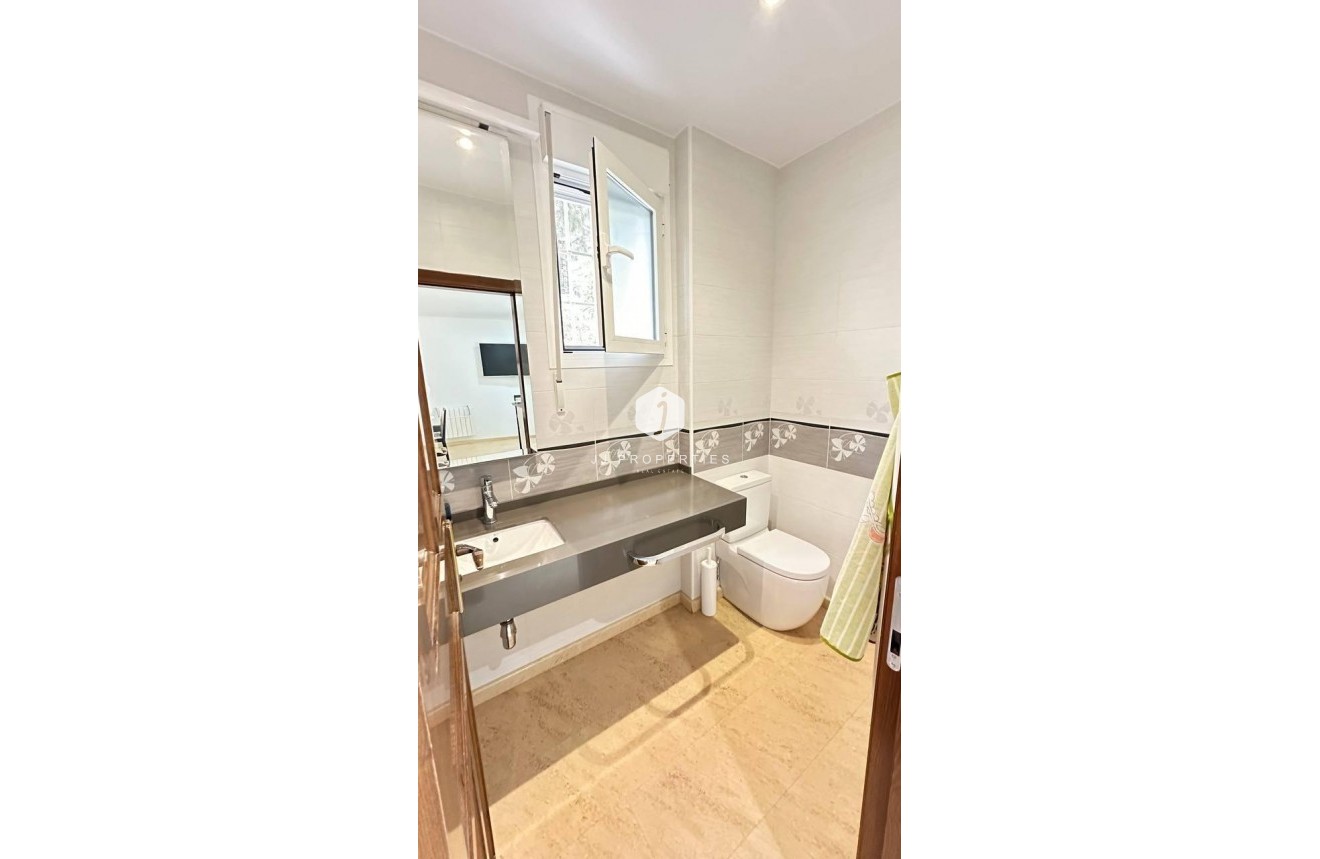 Segunda mano - Villa -
Orihuela Costa - Campoamor