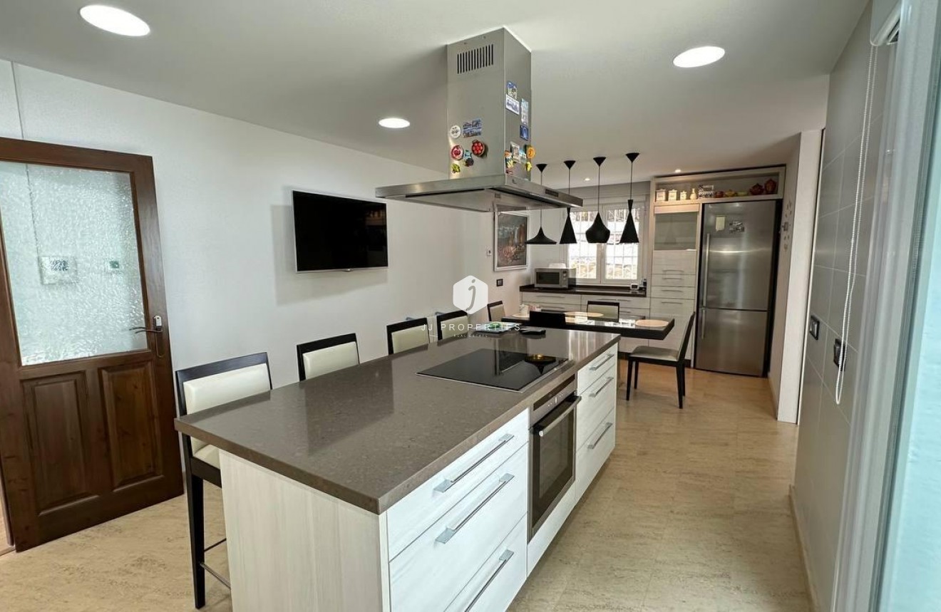 Segunda mano - Villa -
Orihuela Costa - Campoamor