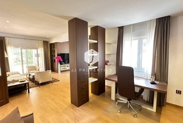 Segunda mano - Villa -
Orihuela Costa - Campoamor