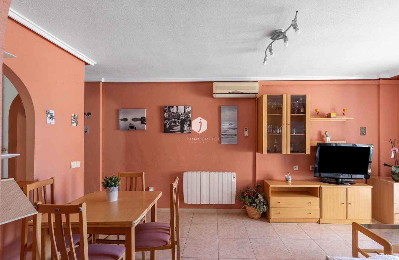 Segunda mano - Ático -
Torrevieja - El molino