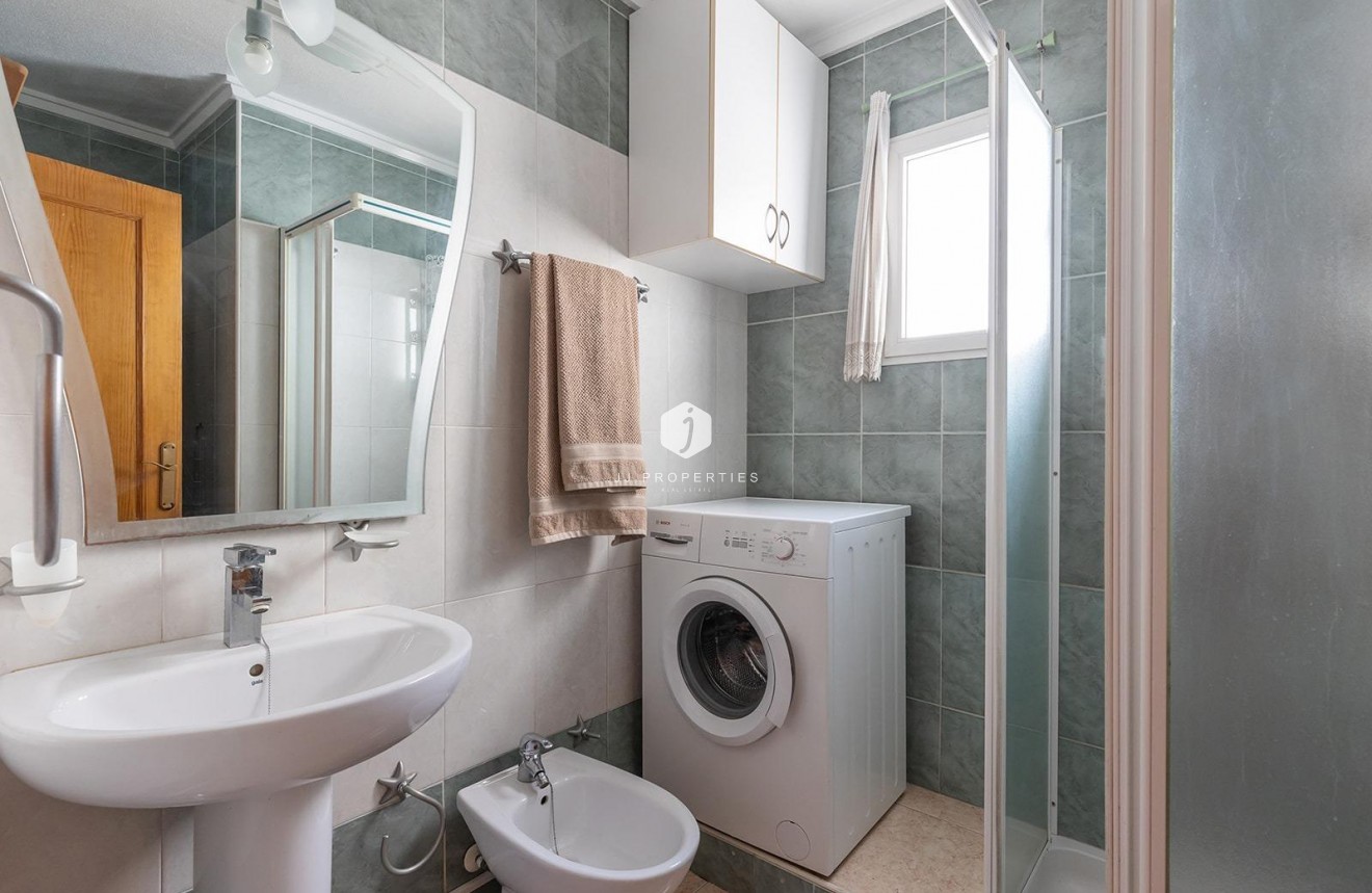 Segunda mano - Ático -
Torrevieja - El molino