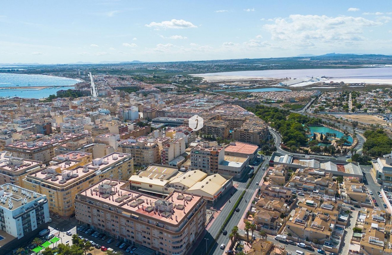 Segunda mano - Ático -
Torrevieja - El molino