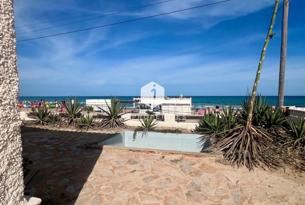 Segunda mano - Villa -
La Mata - Costa Blanca