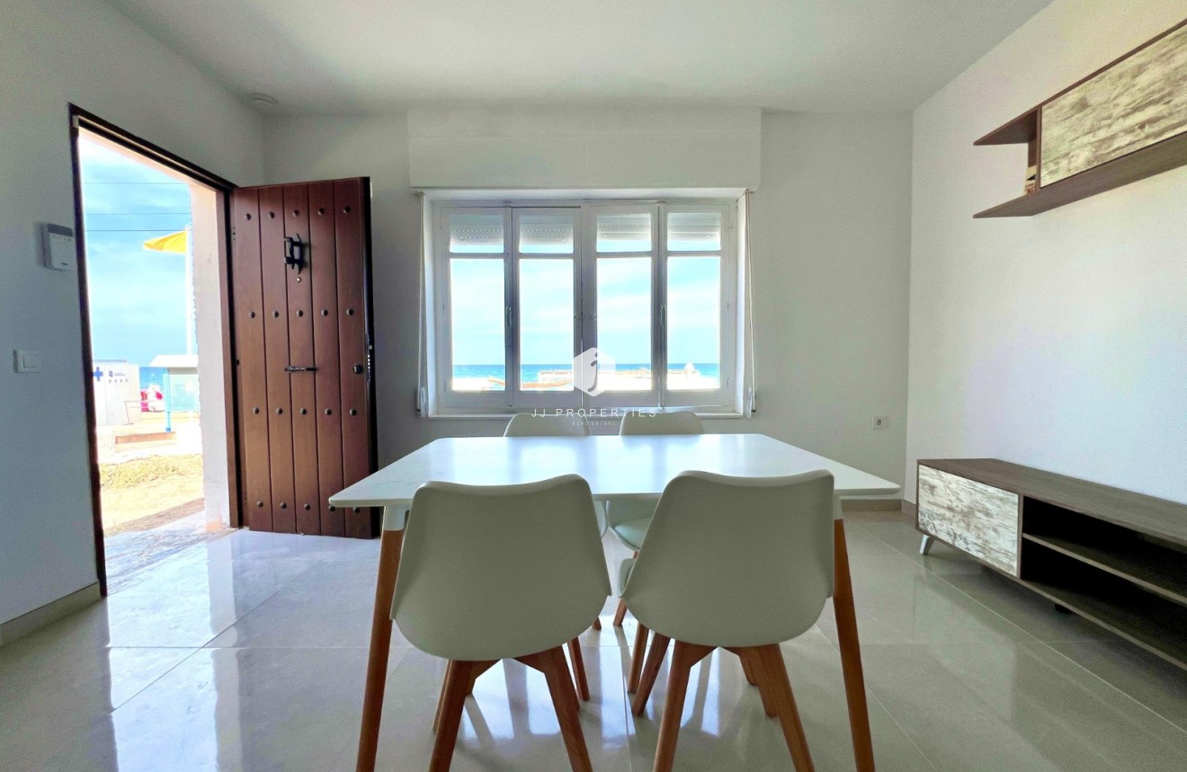 Segunda mano - Villa -
La Mata - Costa Blanca