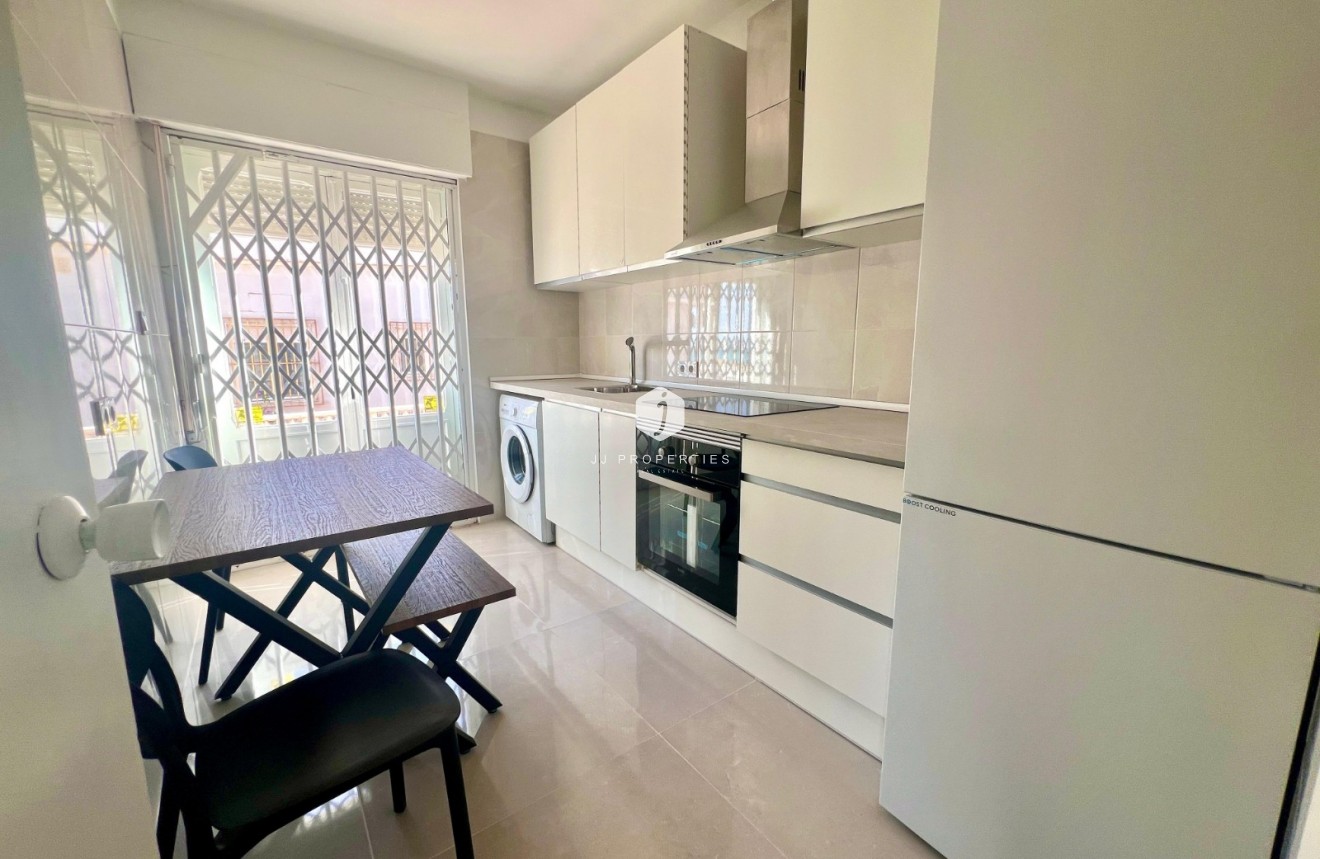 Segunda mano - Villa -
La Mata - Costa Blanca