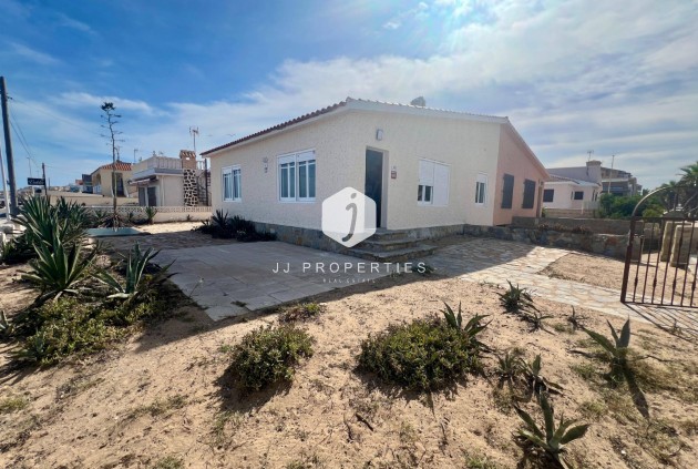 Segunda mano - Villa -
La Mata - Costa Blanca