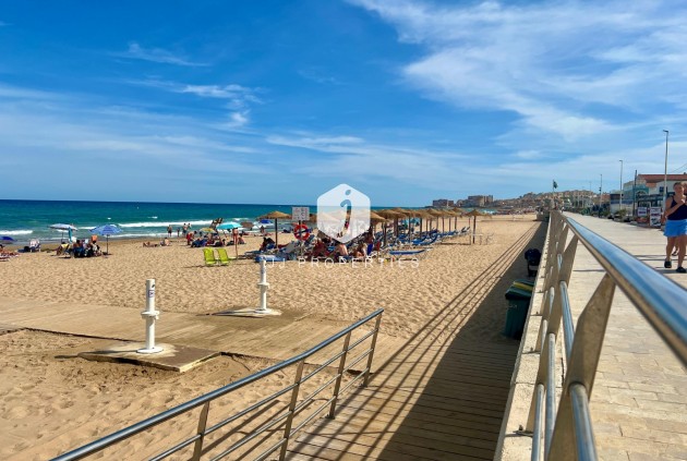 Segunda mano - Villa -
La Mata - Costa Blanca