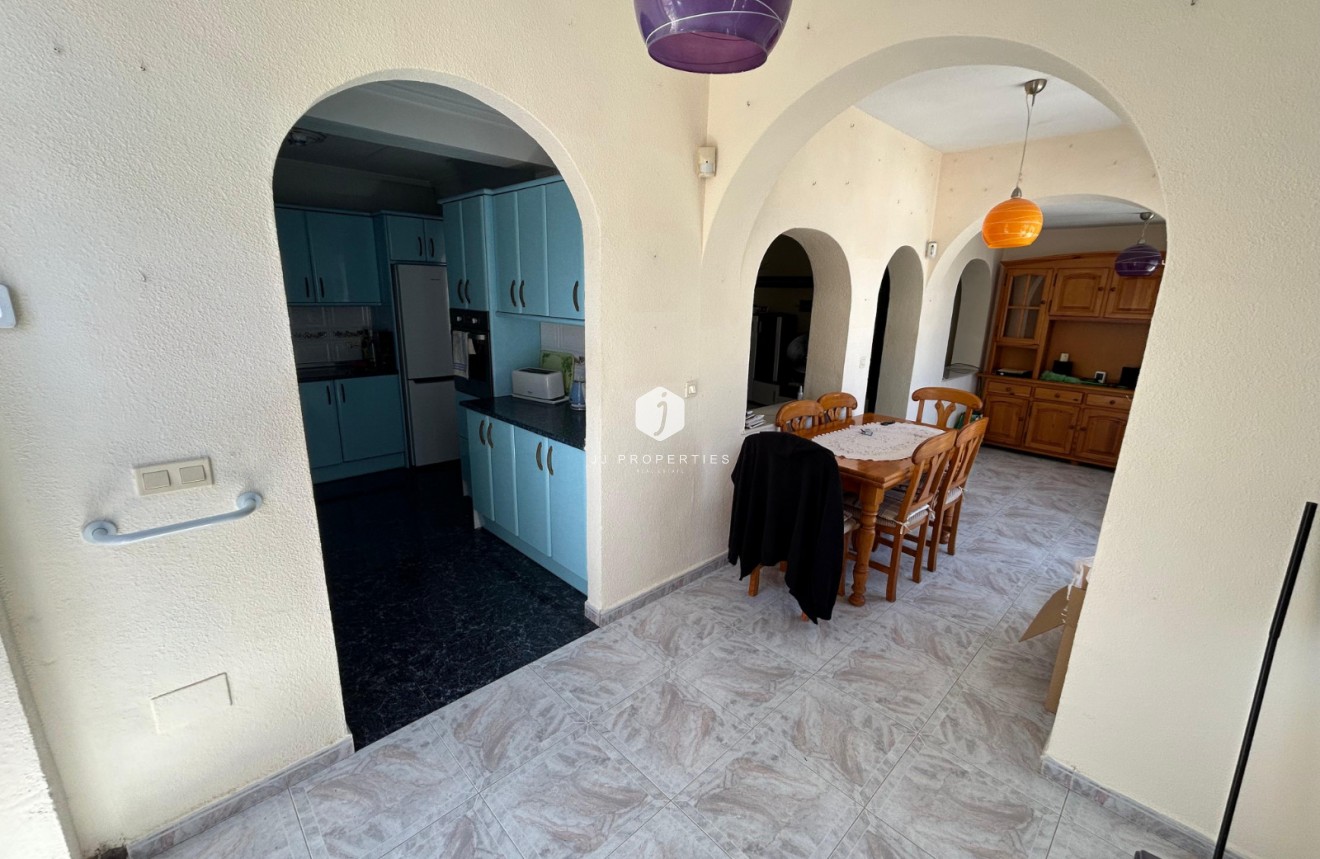 D'occasion - Chalet -
Torrevieja - Costa Blanca