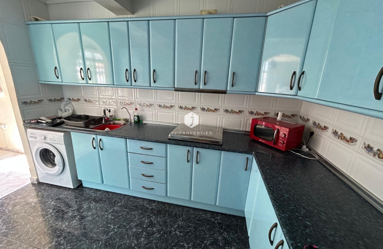 D'occasion - Chalet -
Torrevieja - Costa Blanca