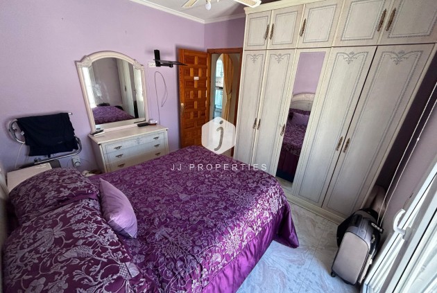 D'occasion - Chalet -
Torrevieja - Costa Blanca