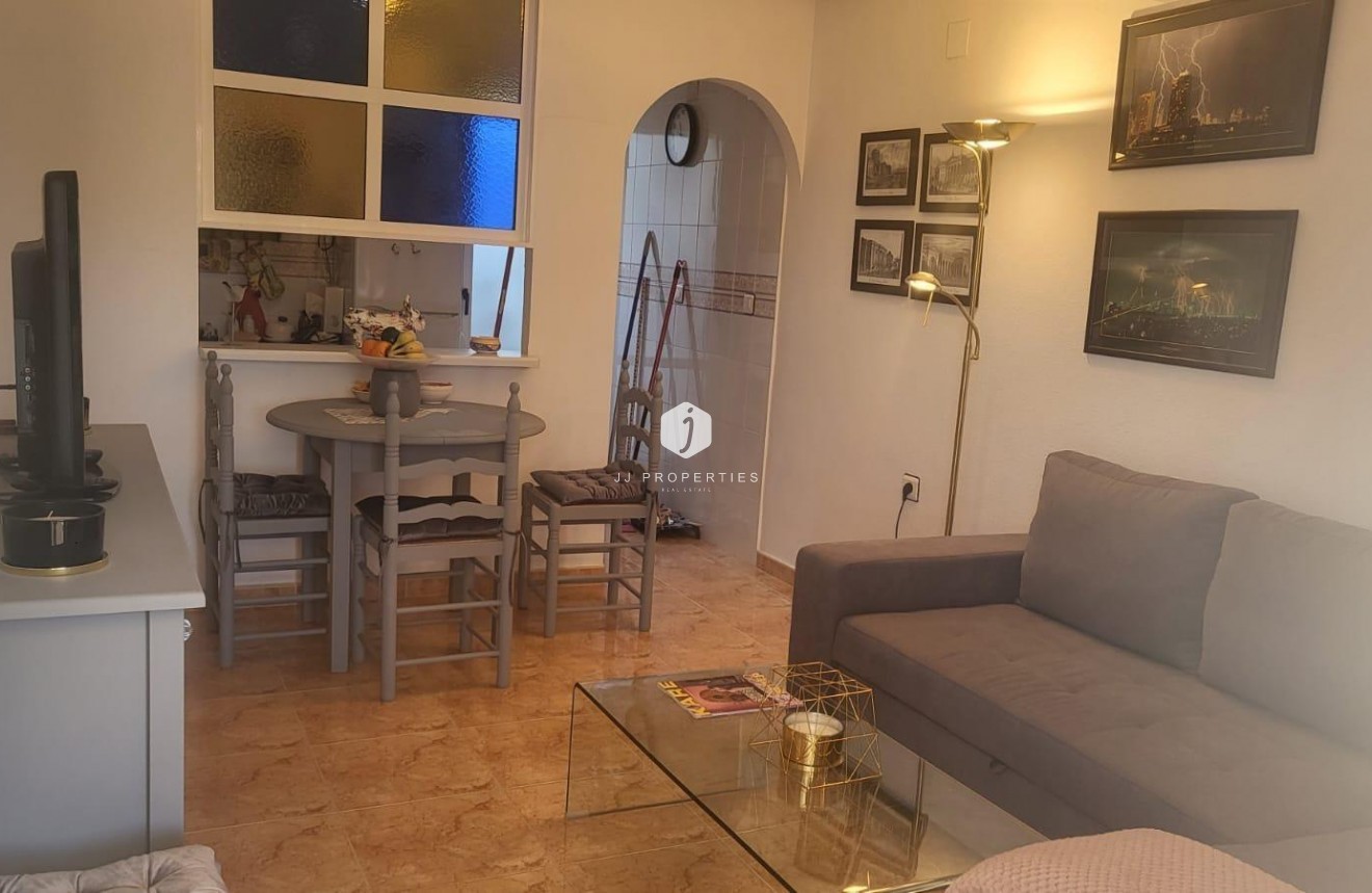 Tweedehands - Bungalow -
Torrevieja - Torretas