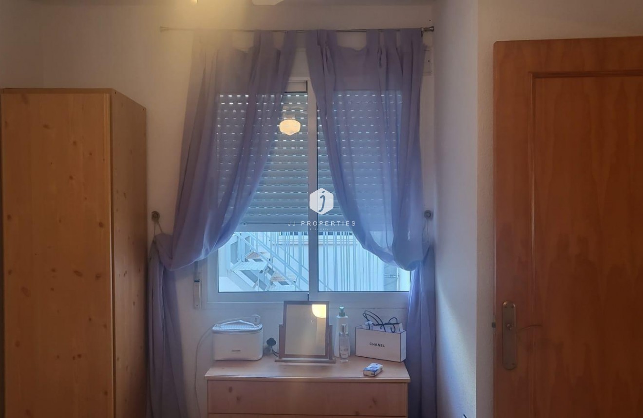 Tweedehands - Bungalow -
Torrevieja - Torretas