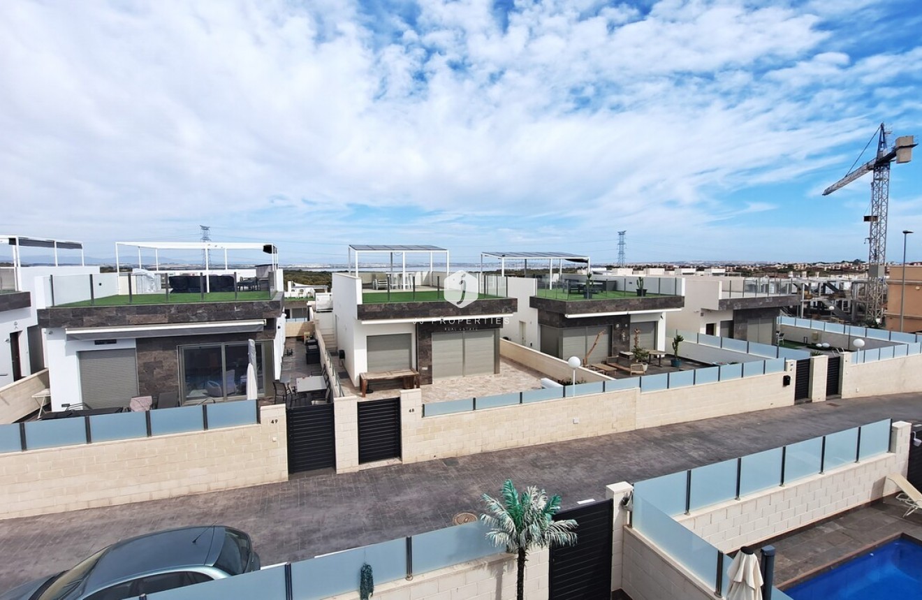 Segunda mano - Villa -
Orihuela Costa - Costa Blanca